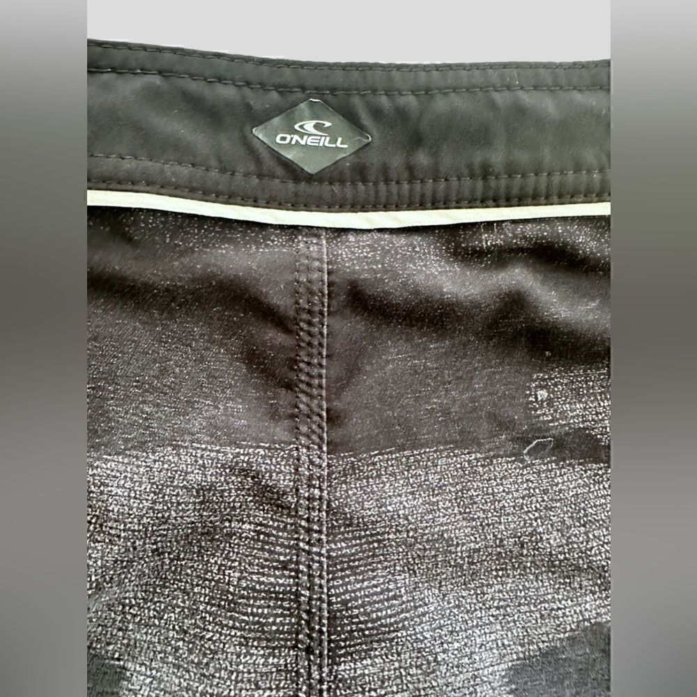 O’Neill Big Boys 26 Waist Striped Unlined Board Shorts Blue Blue Gray Black - Picture 8 of 12
